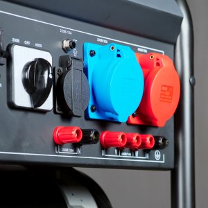 Бензиновый генератор FUBAG BS 7500 XD ES DUPLEX в Брянске фото