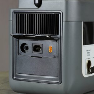 Портативная электростанция FUBAG AS 2400i (аккумулятор LiFePO4) в Брянске фото