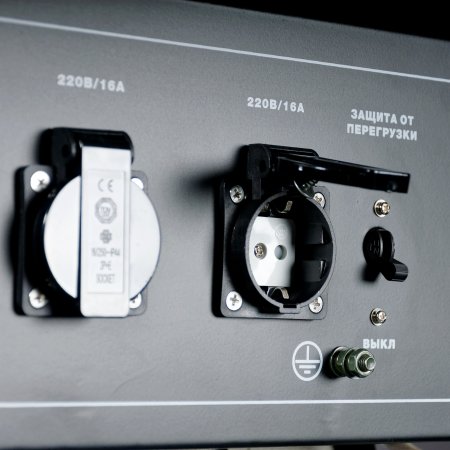 FUBAG Бензиновый генератор с электростартером и коннектором автоматики BS 3300 A ES в Брянске фото